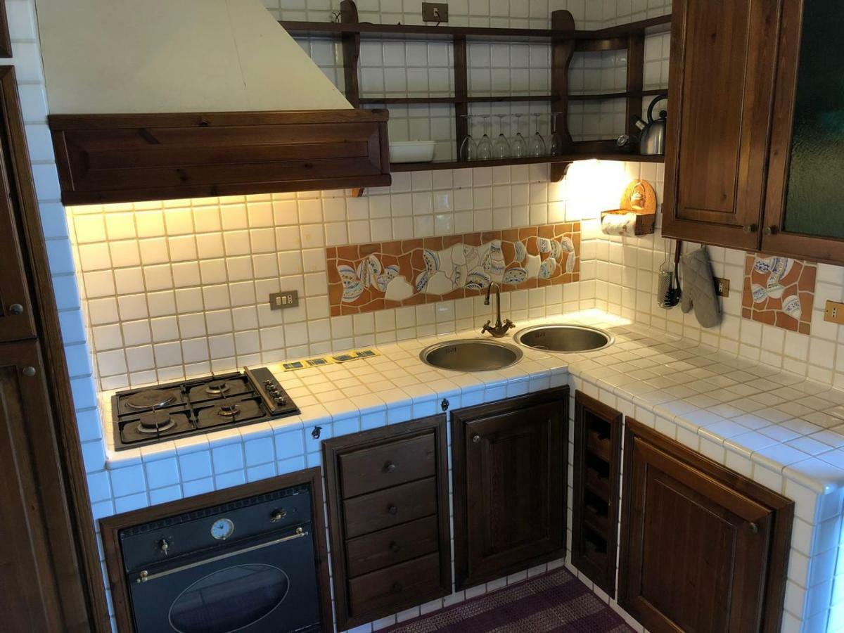Adele'S Apartment - Mulinia Residence Ачиреале Экстерьер фото